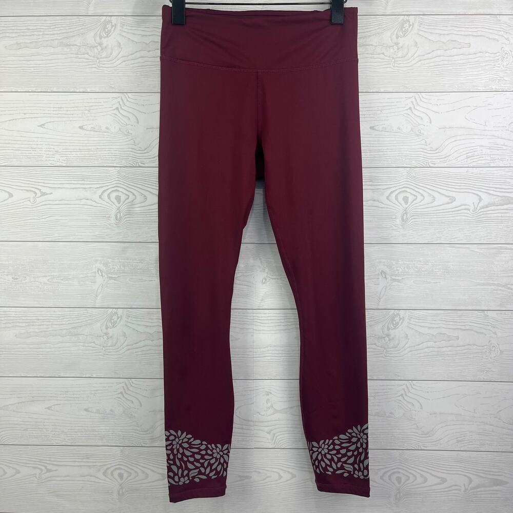 SALE Fabletics Activewear Stretch Floral Detail Tights Small High Waist Leggings